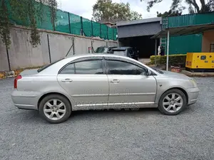 Toyota Avensis 2004 Silver