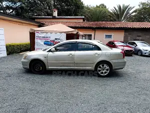 Toyota Avensis 2004 Silver