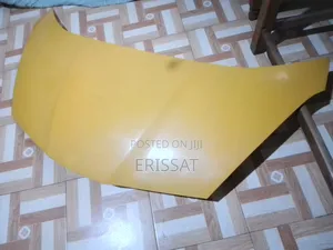 Honda Fit Bonnet