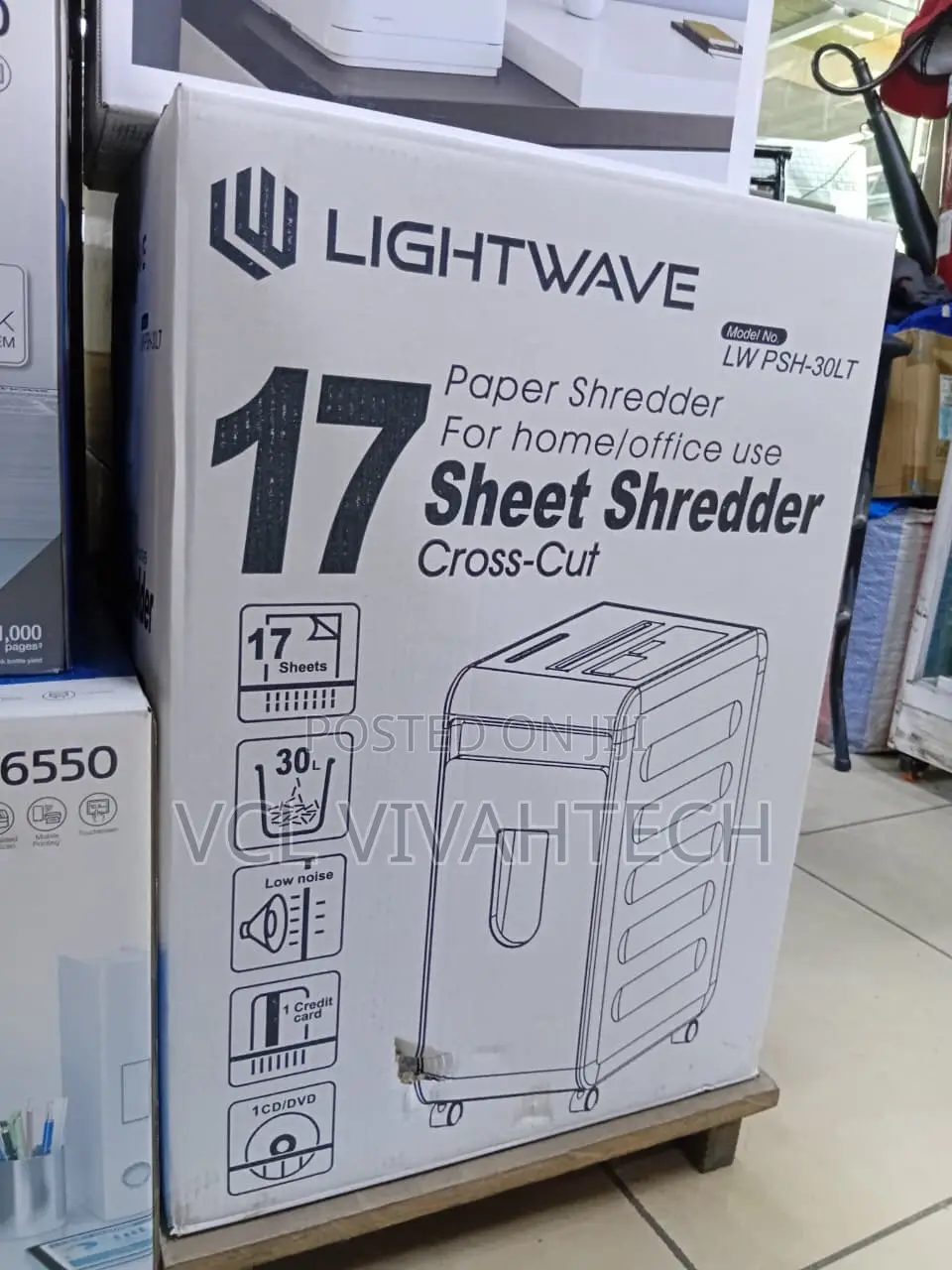 Lightwave Paper Shredder 17 Sheets Cross Cut