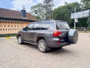 Toyota Land Cruiser 2012 Gray