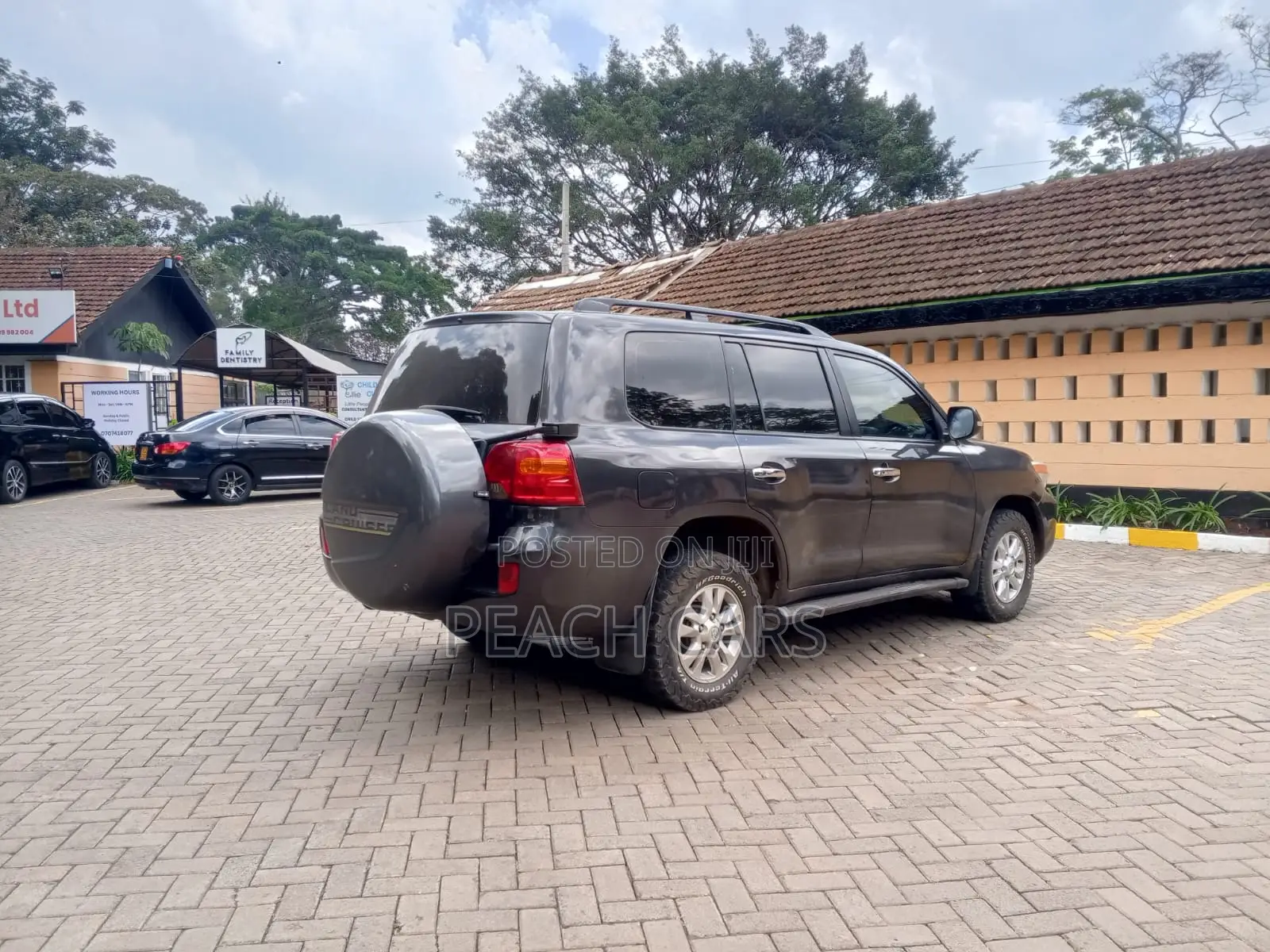 Toyota Land Cruiser 2012 Gray