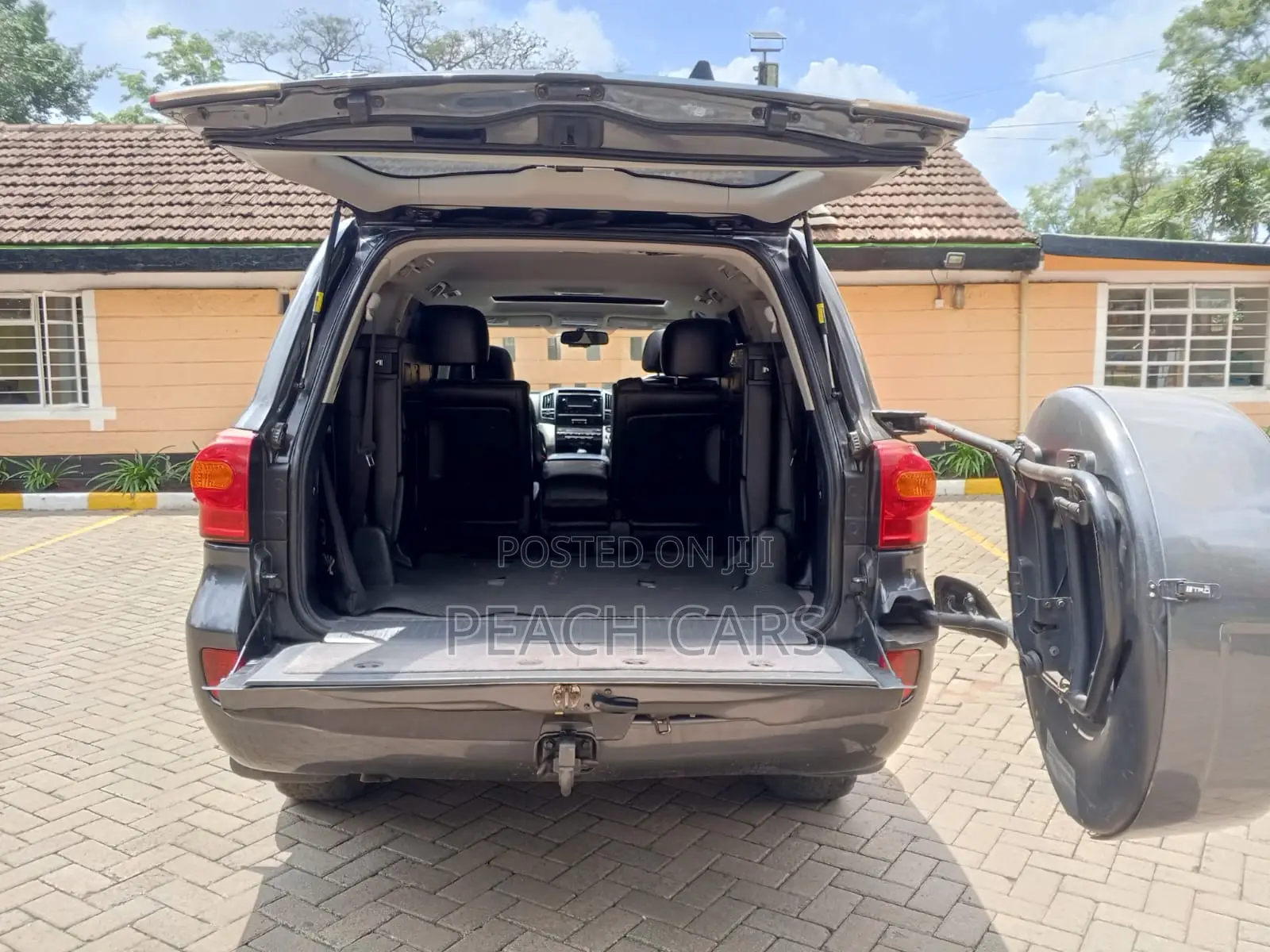 Toyota Land Cruiser 2012 Gray