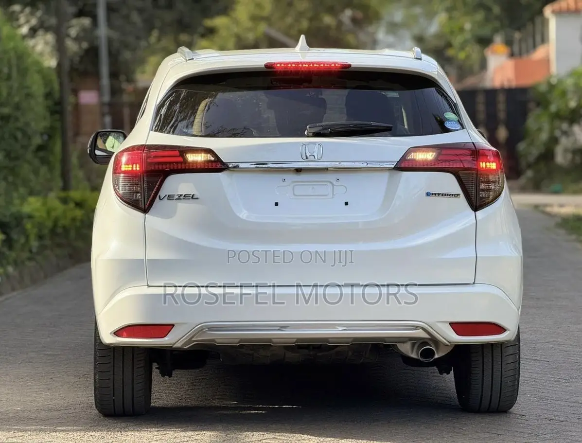 Honda Vezel 1.5 Hybrid 2WD 2019 White