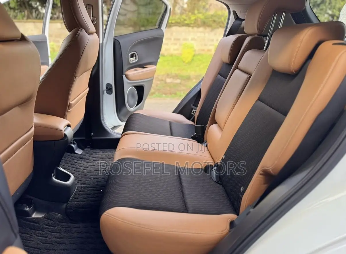 Honda Vezel 1.5 Hybrid 2WD 2019 White