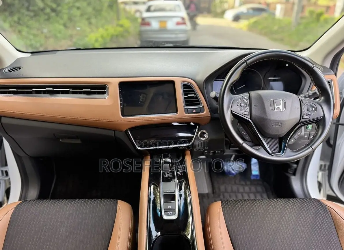 Honda Vezel 1.5 Hybrid 2WD 2019 White