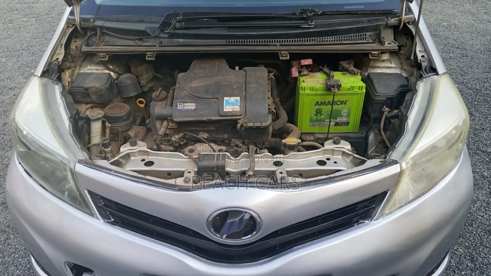 Toyota Vitz 2014 Silver