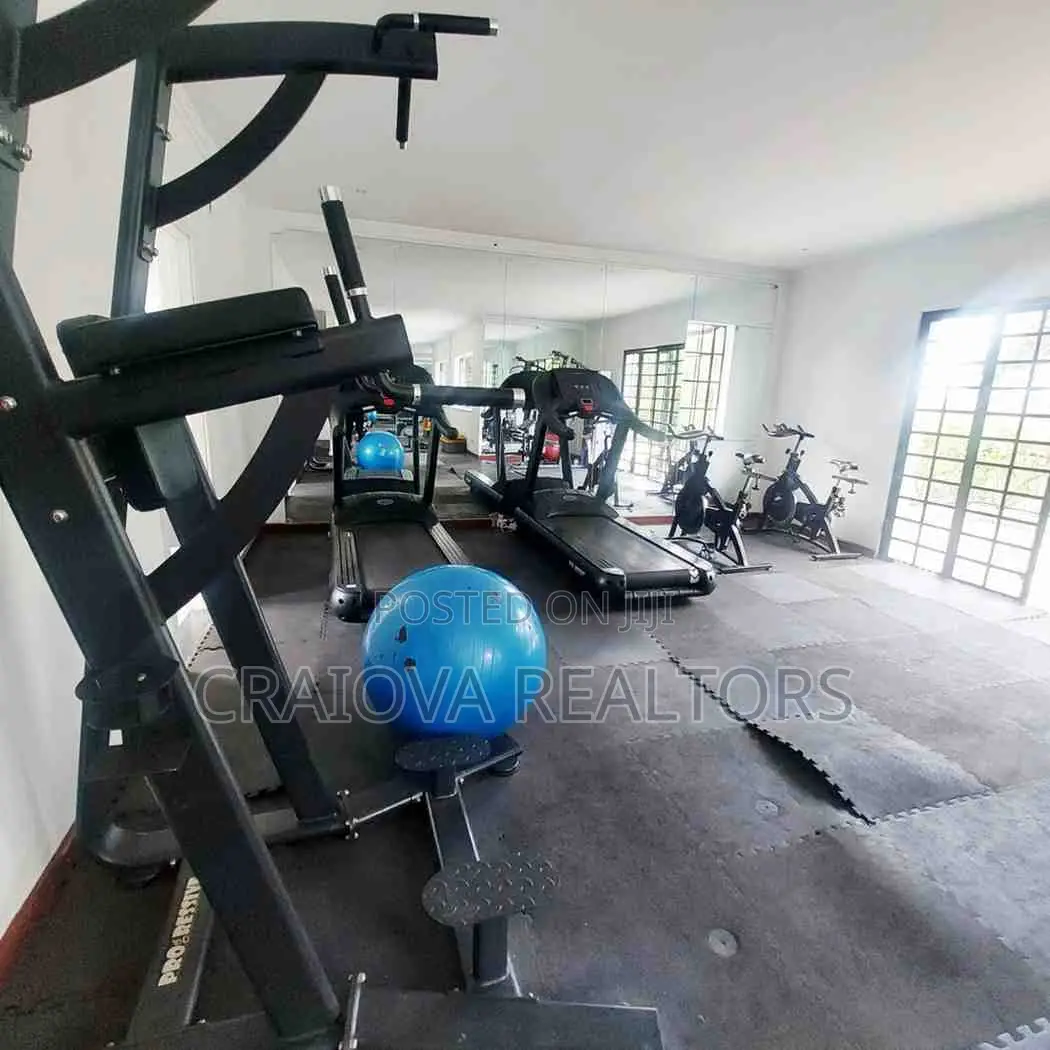 5bdrm Villa in Hardy for rent