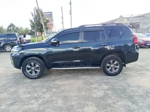 Toyota Land Cruiser Prado 2011 Black