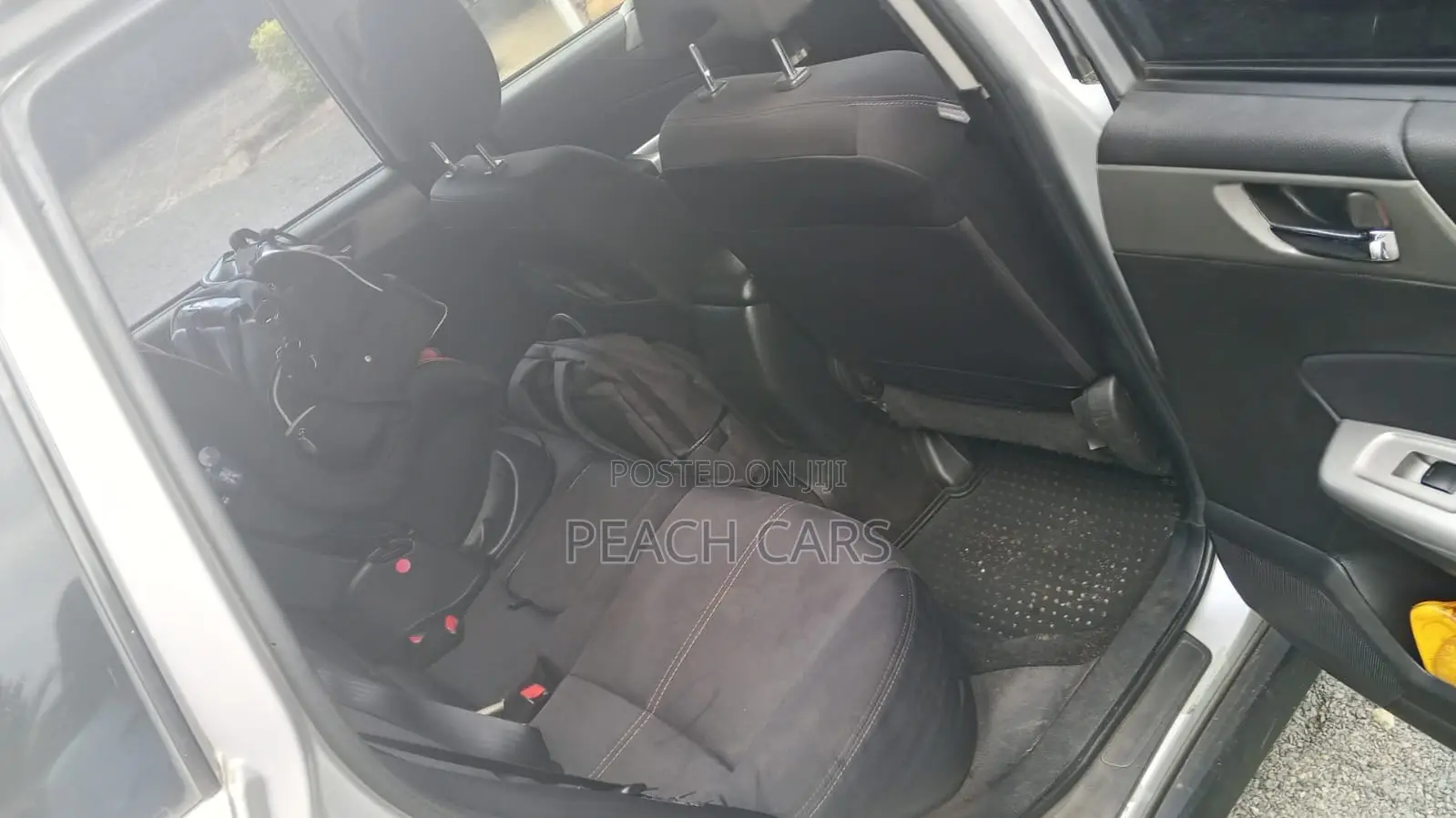 Subaru Forester 2010 Silver