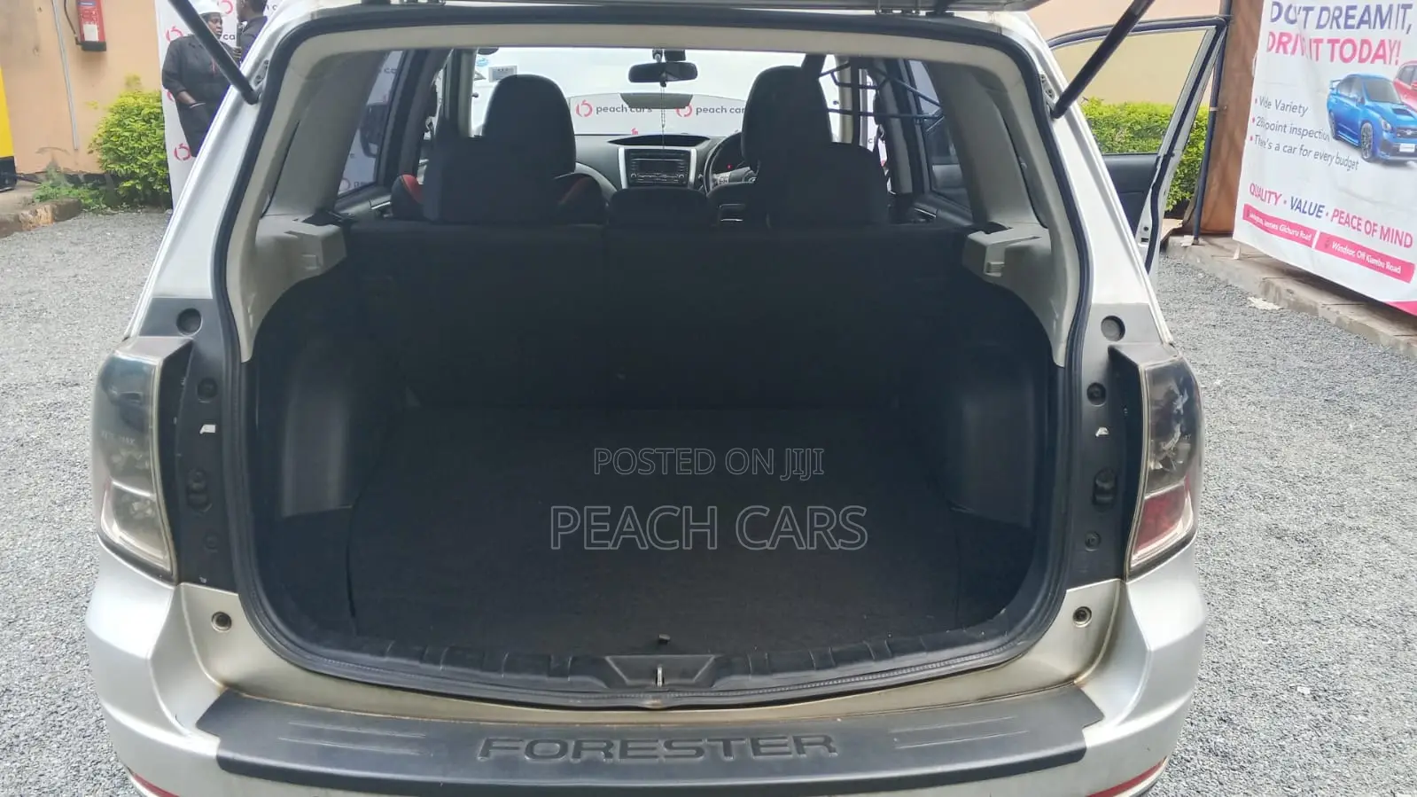Subaru Forester 2010 Silver