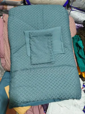 6pcs Tufted Duvet Set 6*7