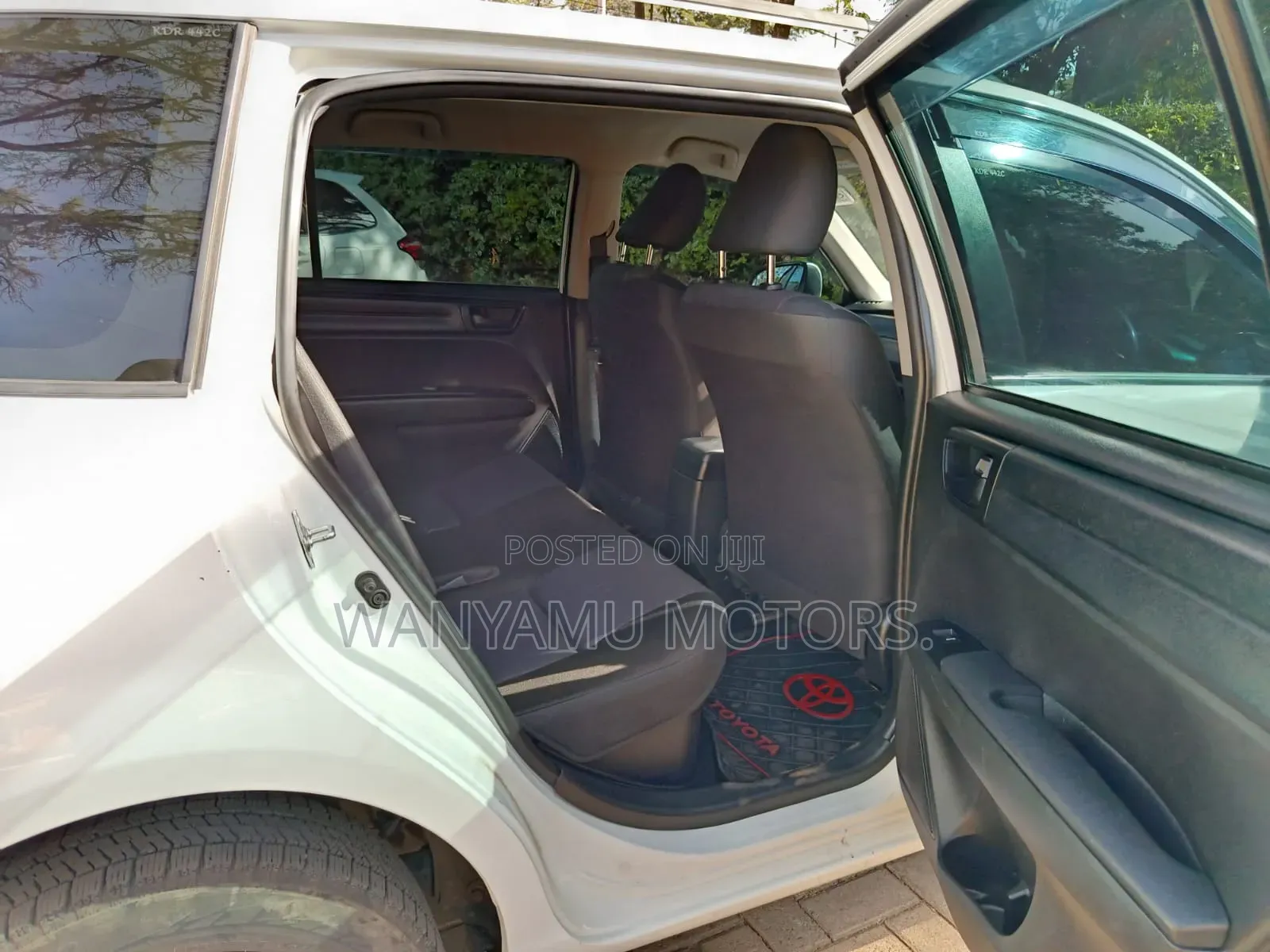 Toyota Corolla Fielder 2018 White