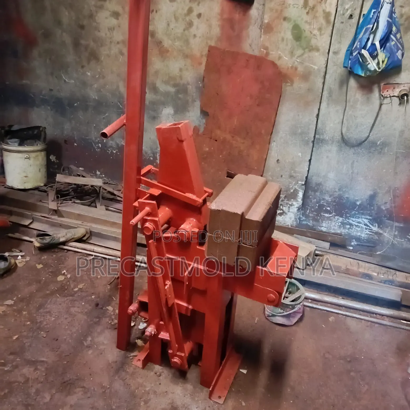 Interlocking Brick Machine