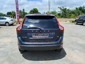 Volvo XC60 2012 Blue