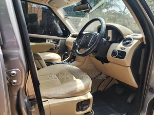 Land Rover Discovery 2010 Gray