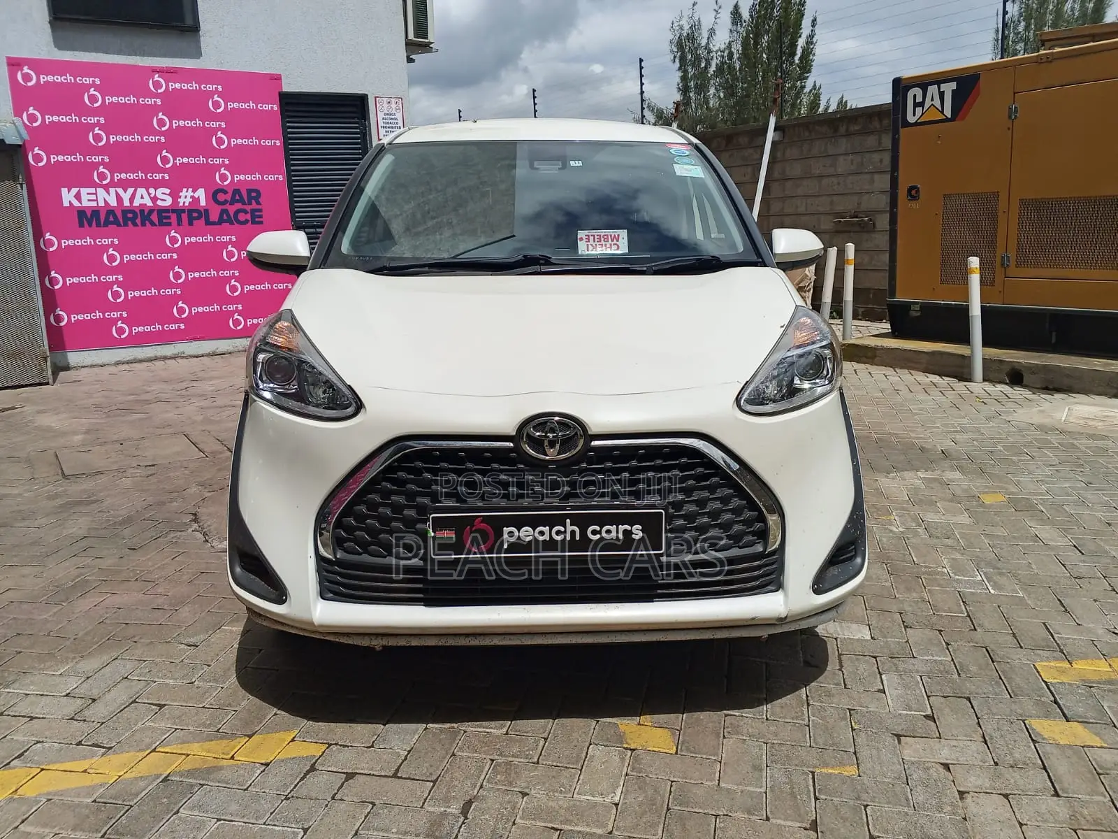 Toyota Sienta 2019 White