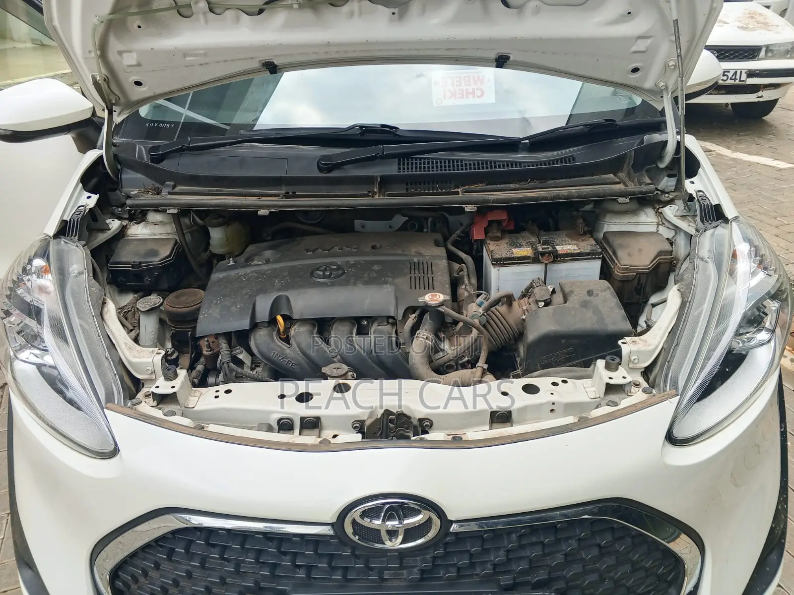 Toyota Sienta 2019 White