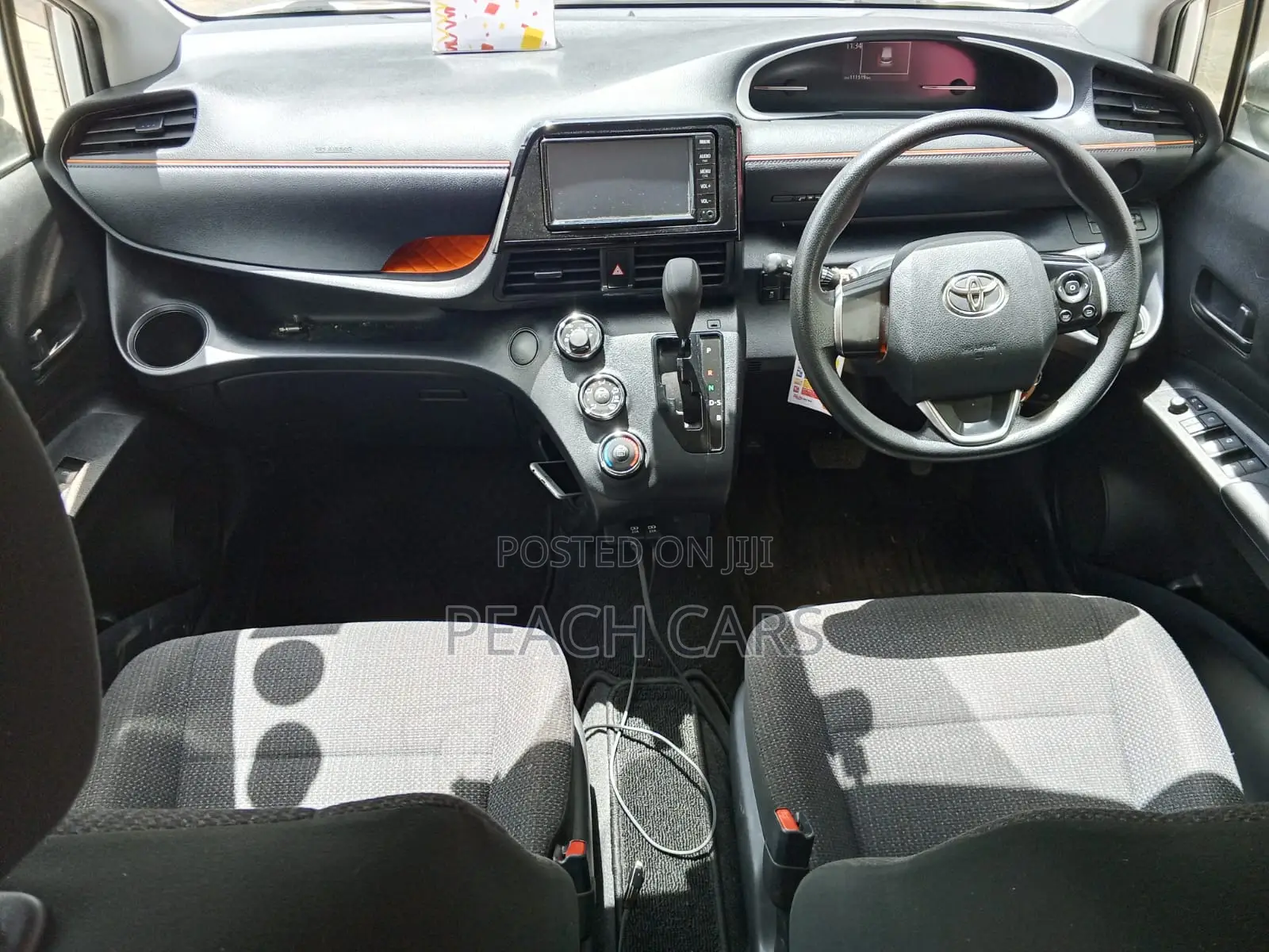 Toyota Sienta 2019 White