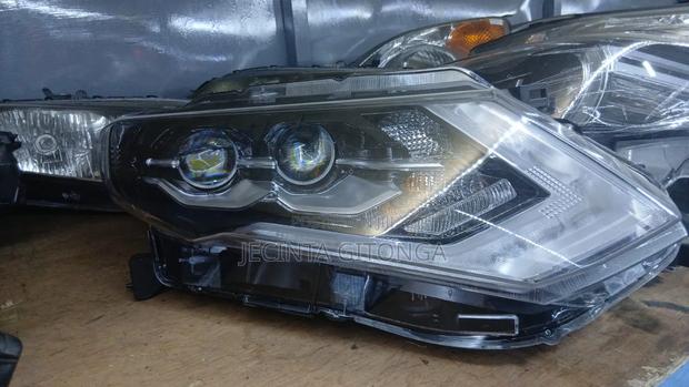 Nissan Extrail Nt32 Headlights