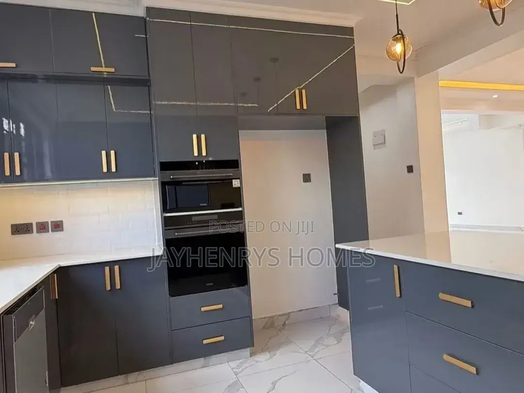 5bdrm House in Kwa Kairu for sale
