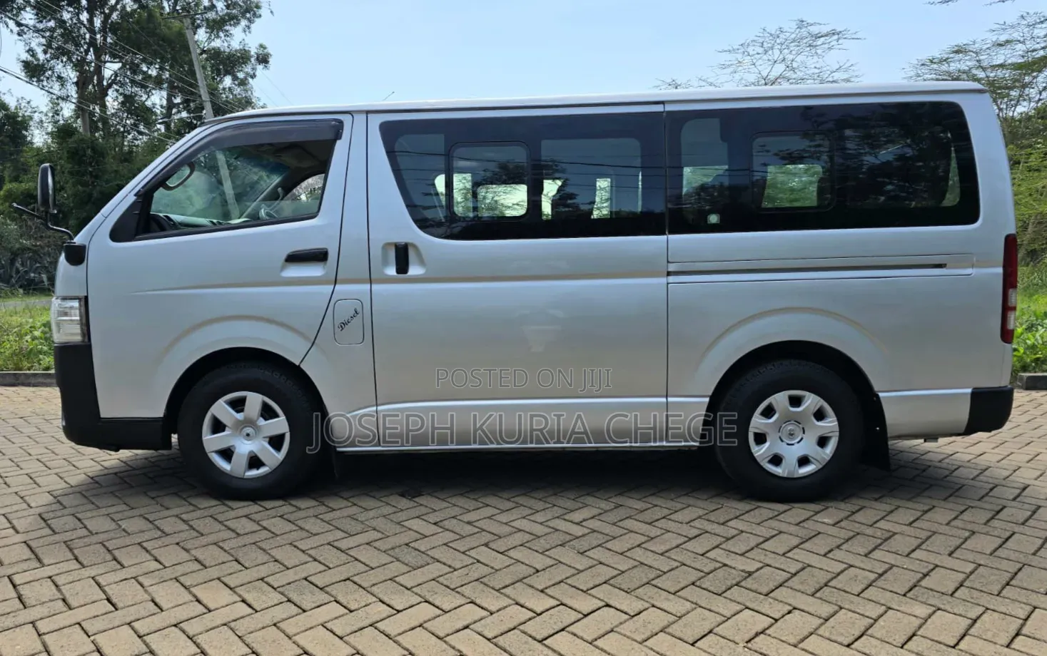 Toyota HiAce 2015 Silver