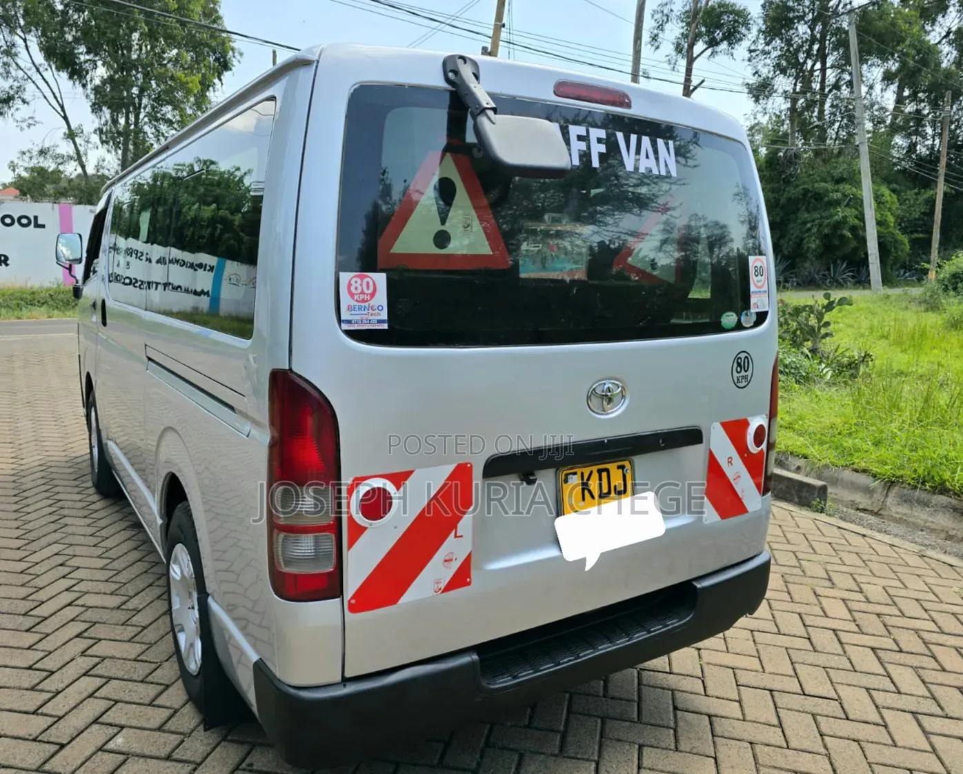 Toyota HiAce 2015 Silver