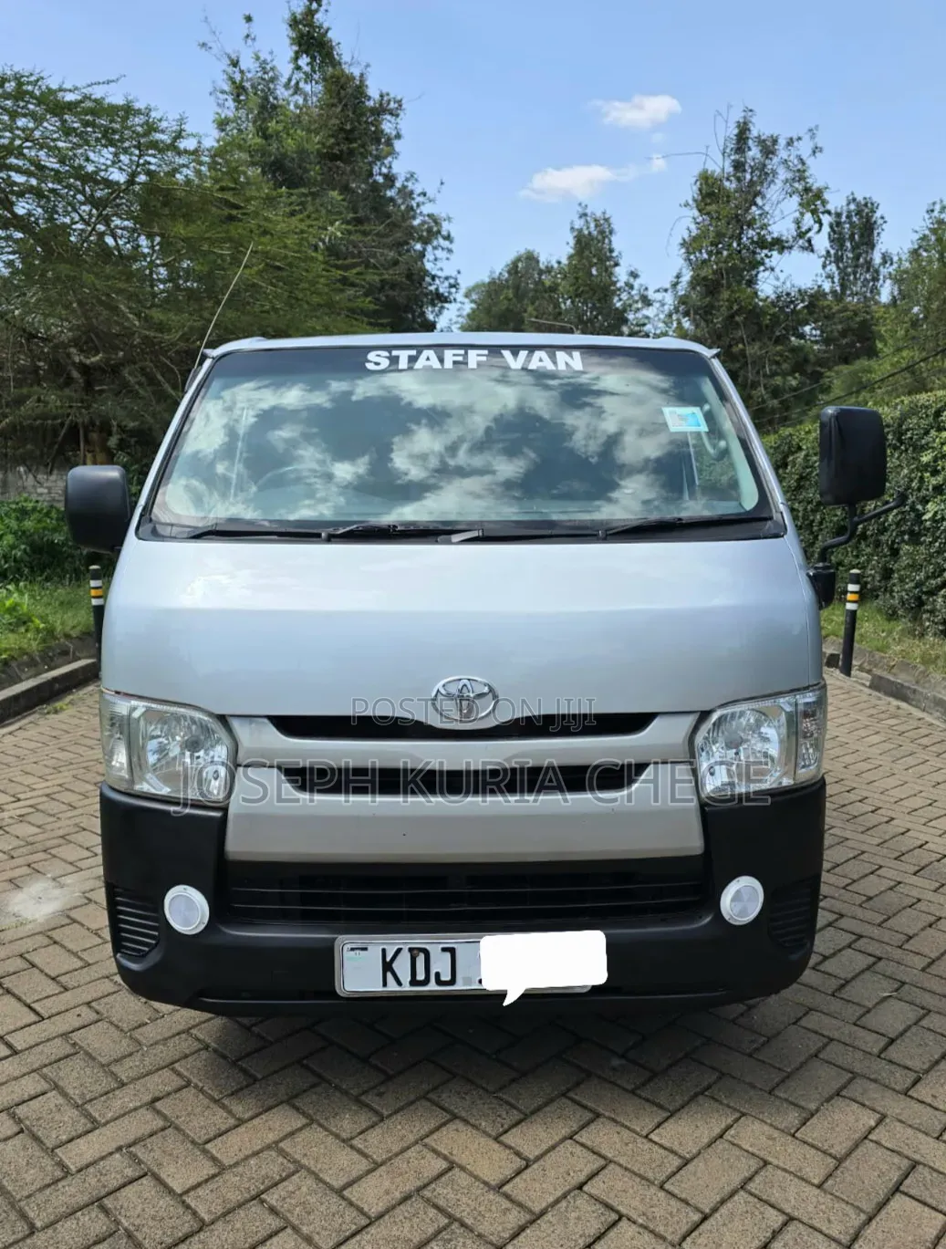 Toyota HiAce 2015 Silver