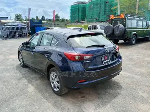 Mazda Axela 2018 Blue
