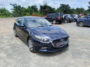 Mazda Axela 2018 Blue