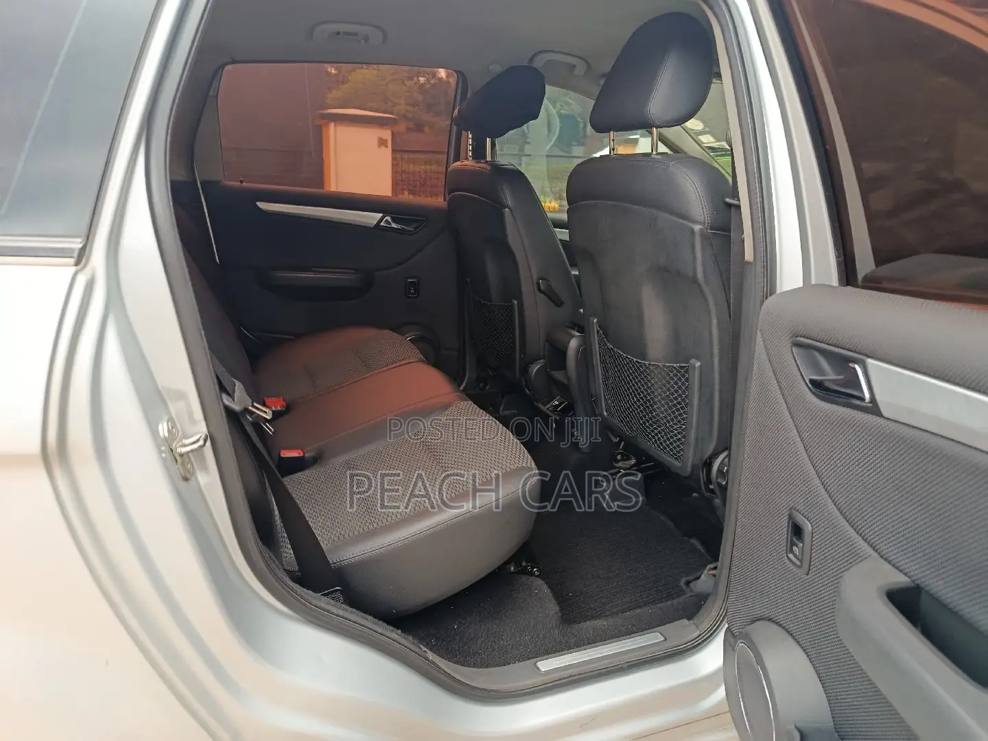 Mercedes-Benz B-Class 2009 Gray