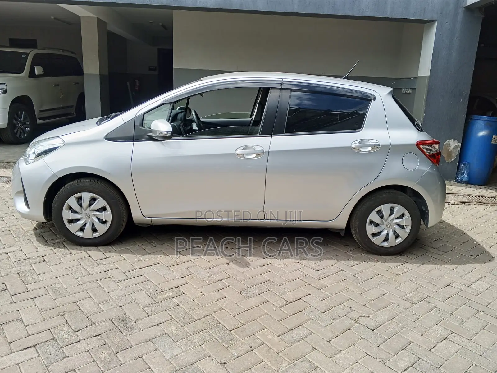 Toyota Vitz 2019 Silver