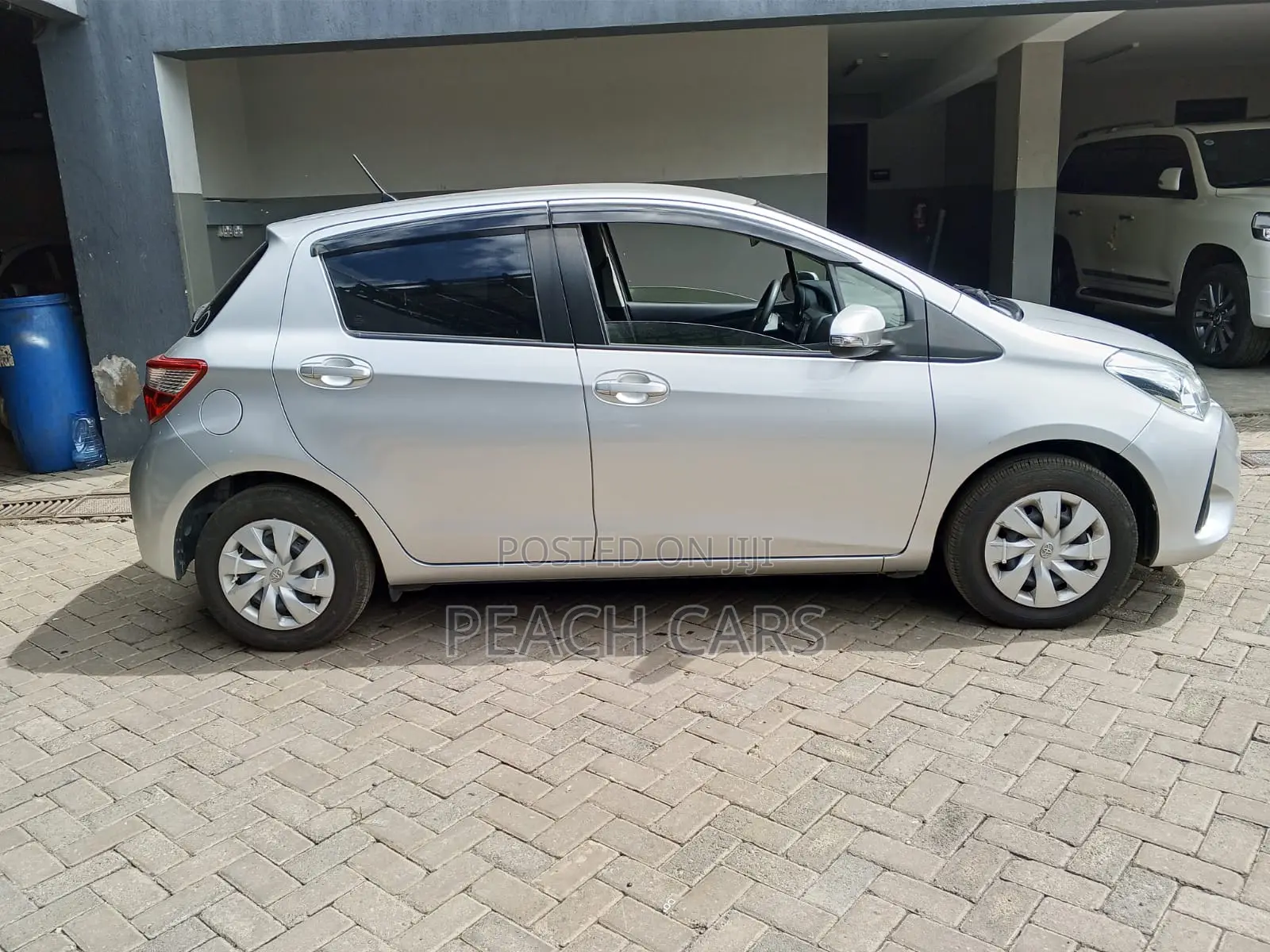 Toyota Vitz 2019 Silver