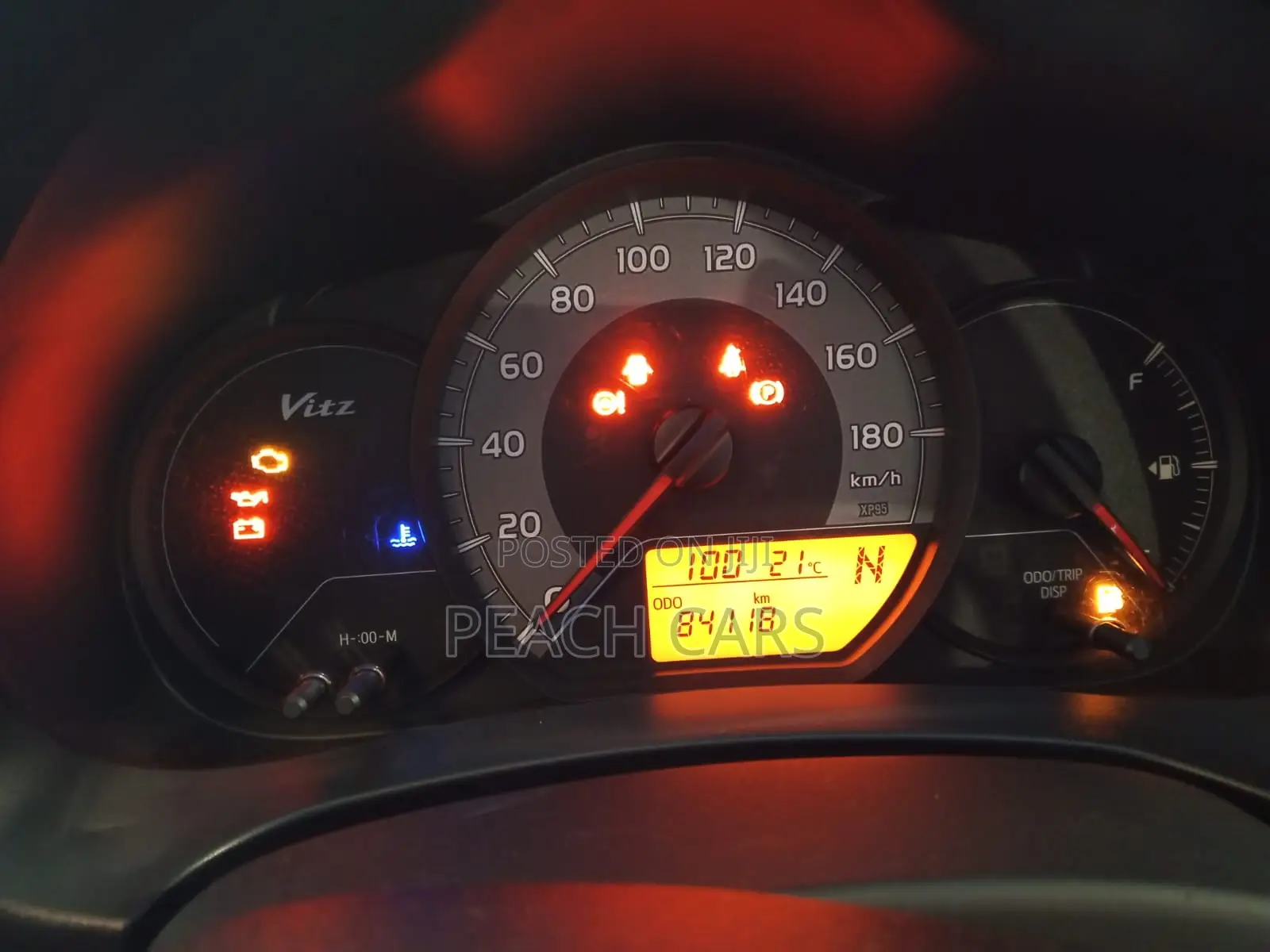 Toyota Vitz 2019 Silver