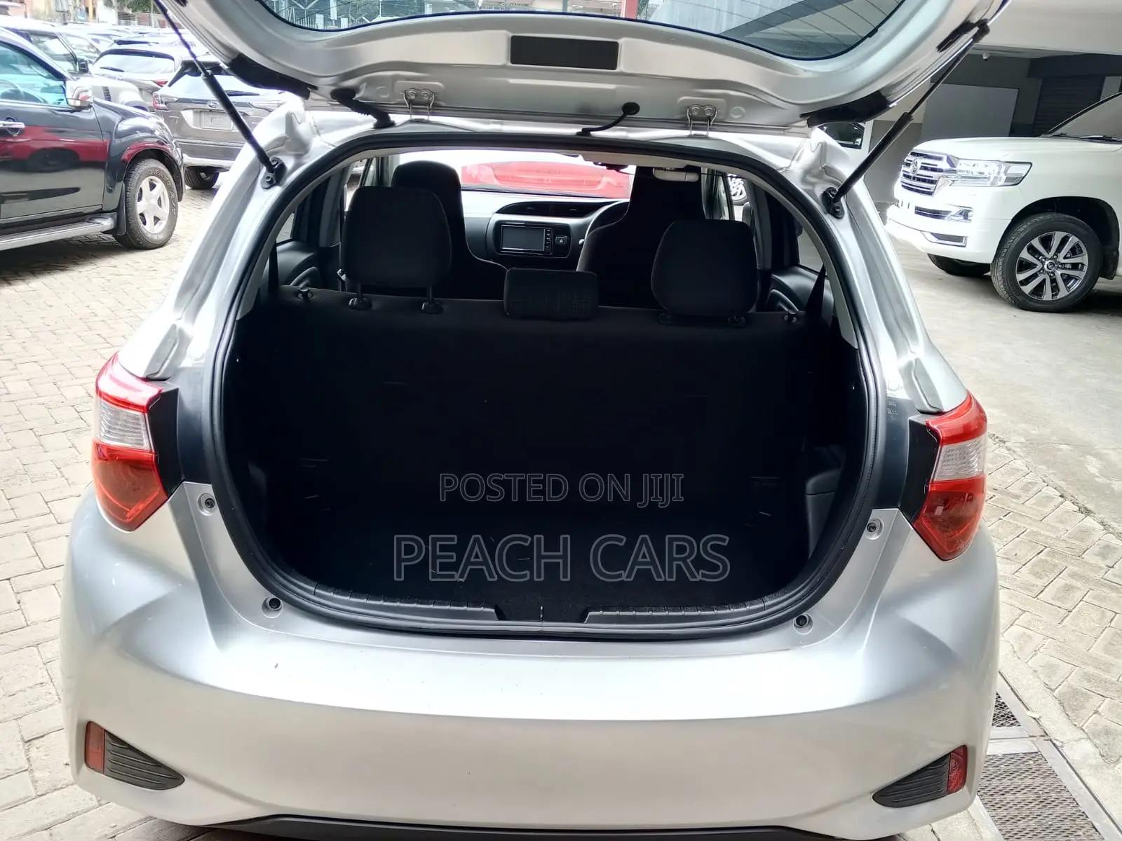 Toyota Vitz 2019 Silver
