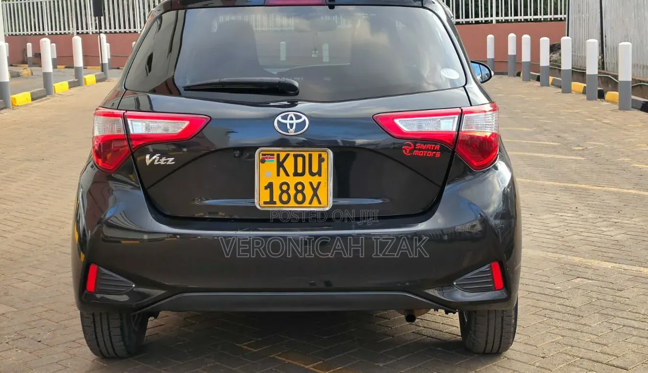Toyota Vitz 2008 Black