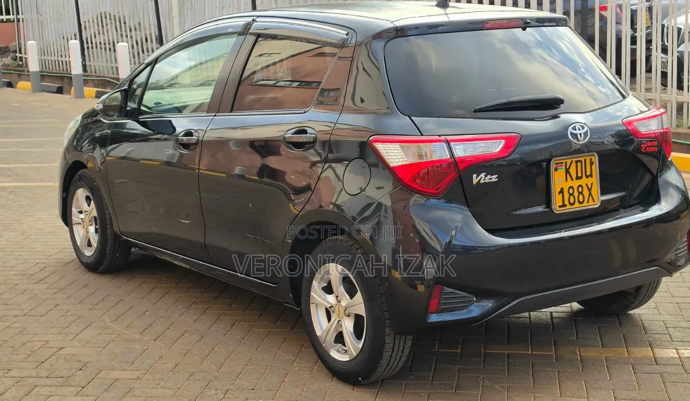 Toyota Vitz 2008 Black