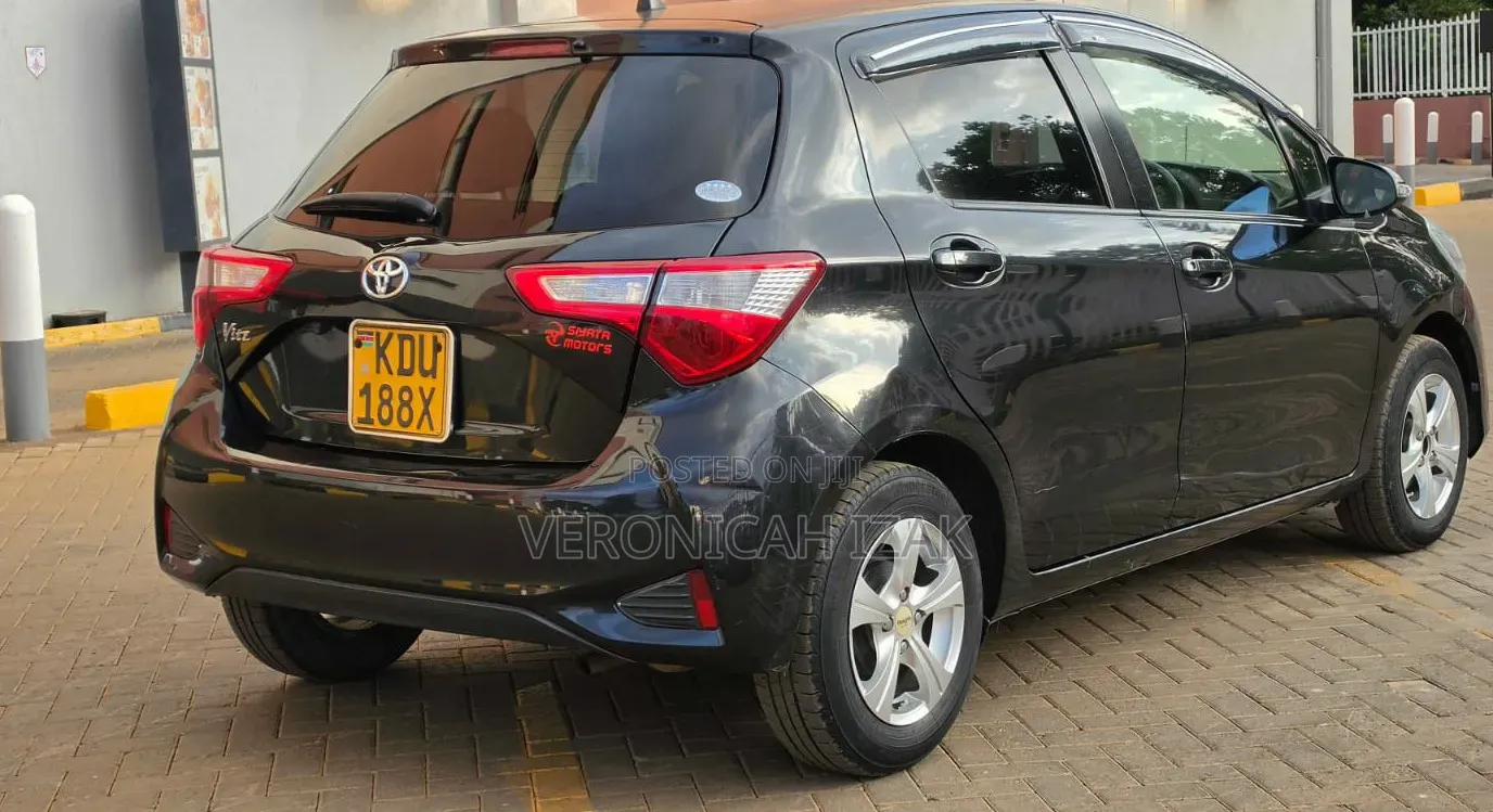 Toyota Vitz 2008 Black