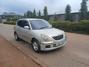 Toyota Duet 2002 Beige