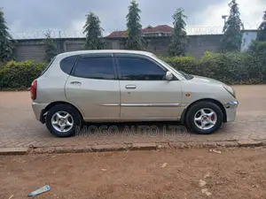 Toyota Duet 2002 Beige