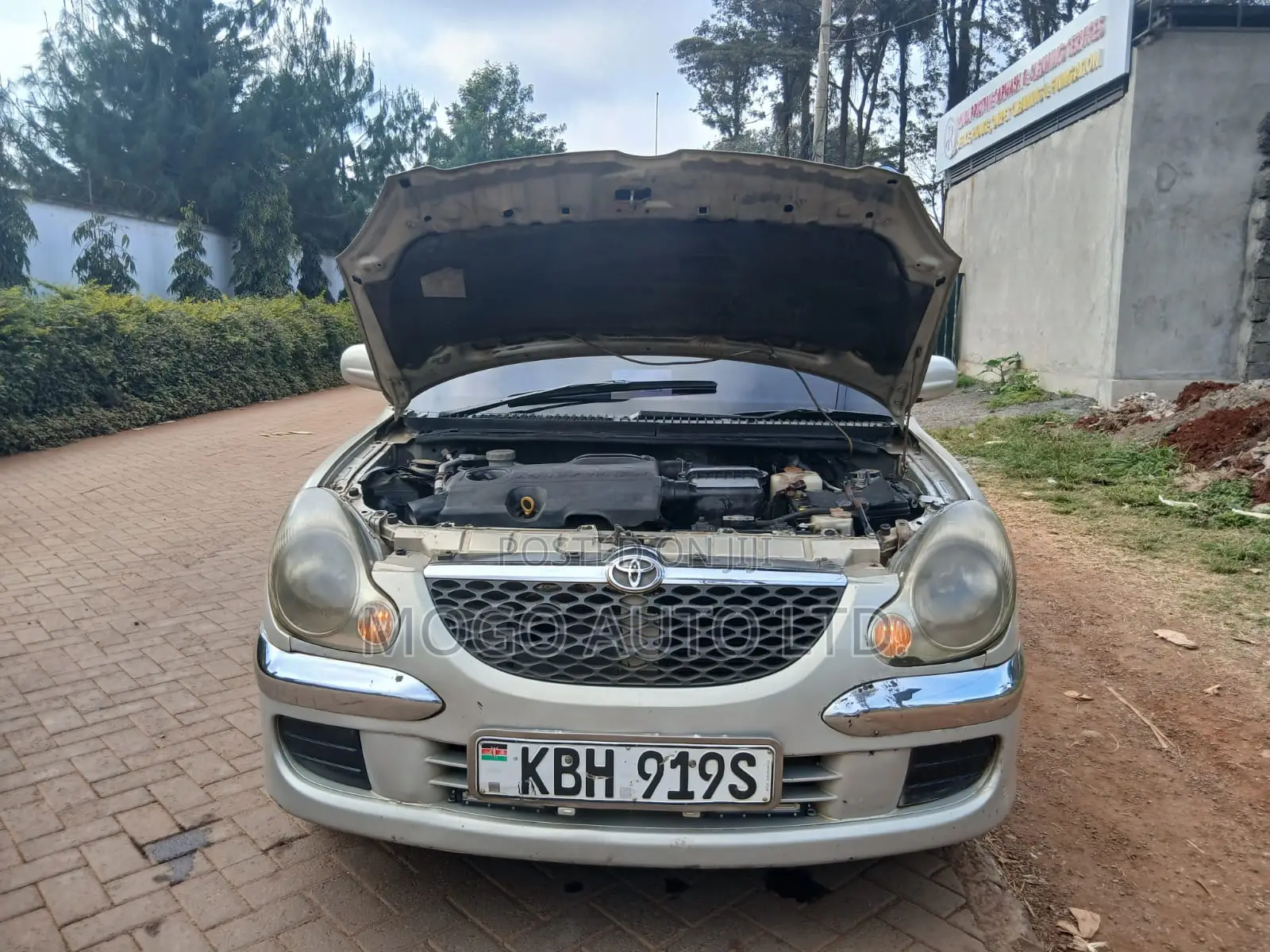 Toyota Duet 2002 Beige