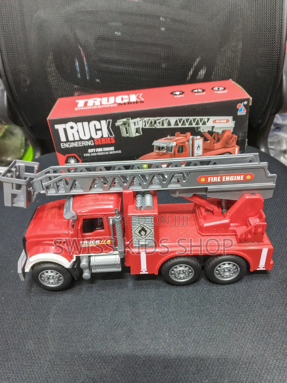 Firetruck / Fire Truck
