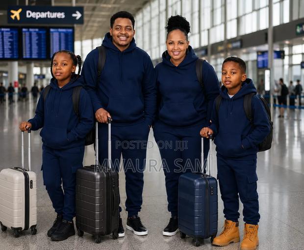 Trendy Family Matching Tracksuit Set – Hot Selling Design