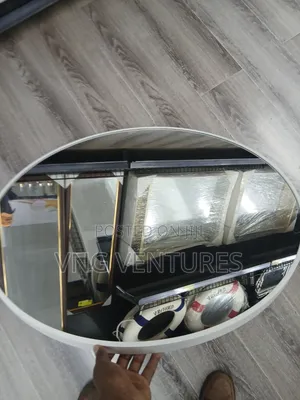 Contemporary Round Mirror