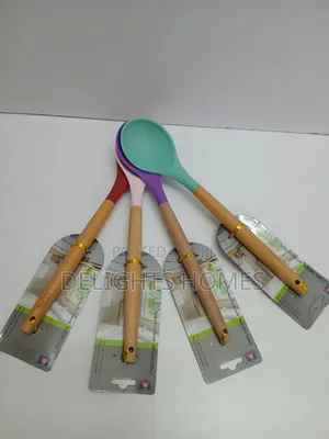 Silicone Wooden Handle Serving Spoon_alp