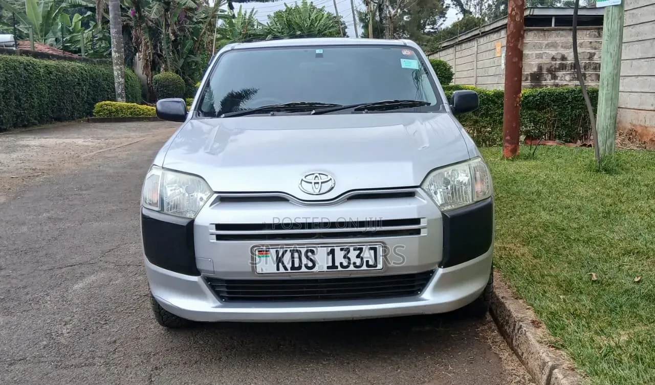 Toyota Succeed 2017 Silver