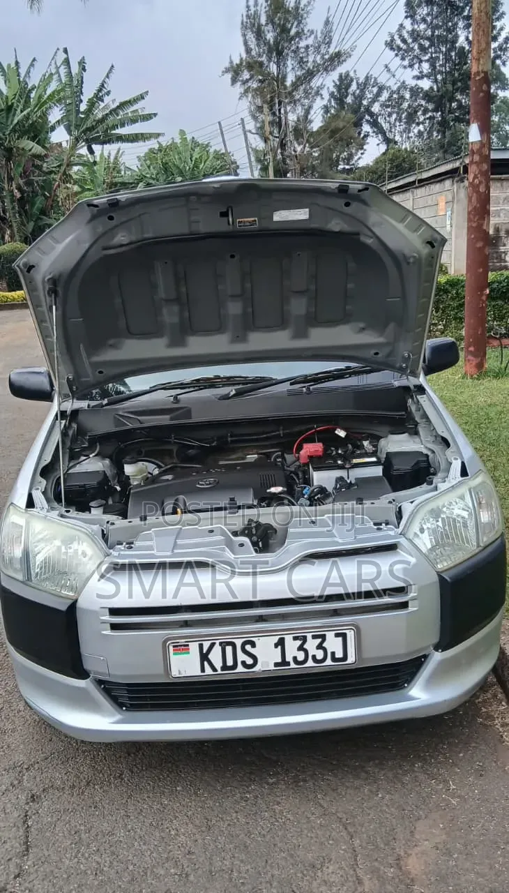 Toyota Succeed 2017 Silver