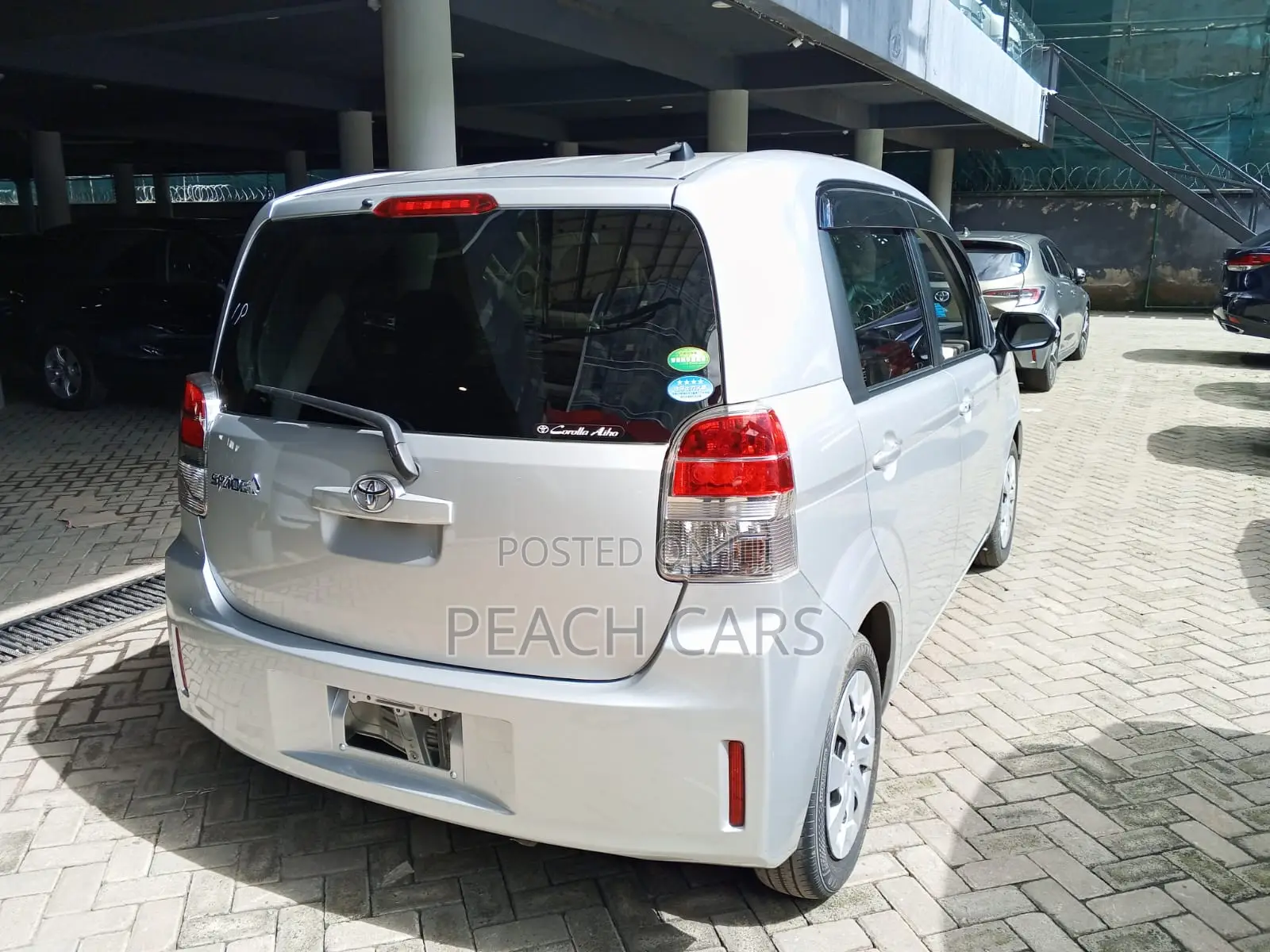Toyota Spade 2019 Silver
