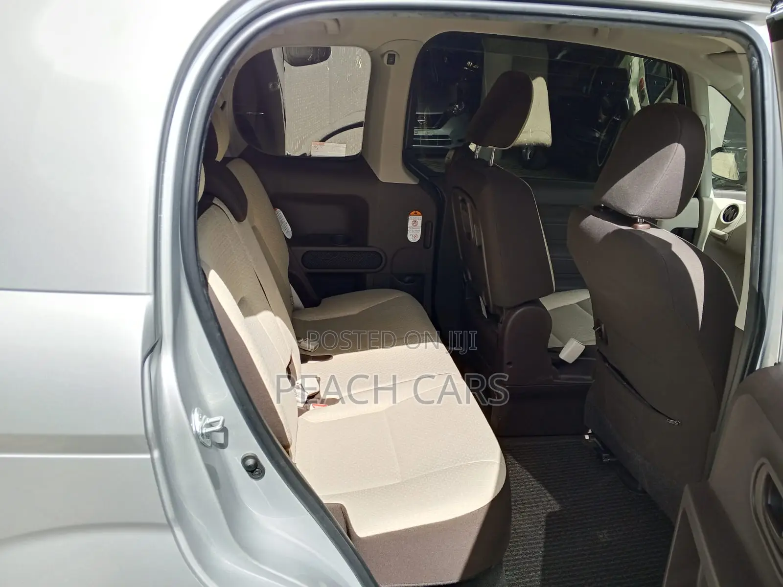 Toyota Spade 2019 Silver