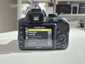 Nikon D3400 With 18-70mm F/3.5
